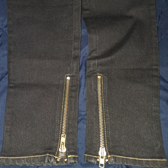 Denim Jeans - Picture 3 of 6